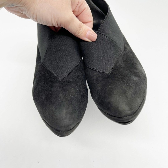 Stuart Weitzman Great Neck Heels Pump Booties Sz 9 Black Suede Pointed Toe - Picture 3 of 9